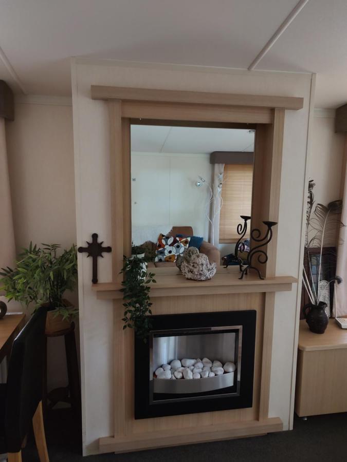 Chalet Met Veranda Aan Bosrand Vledder Экстерьер фото