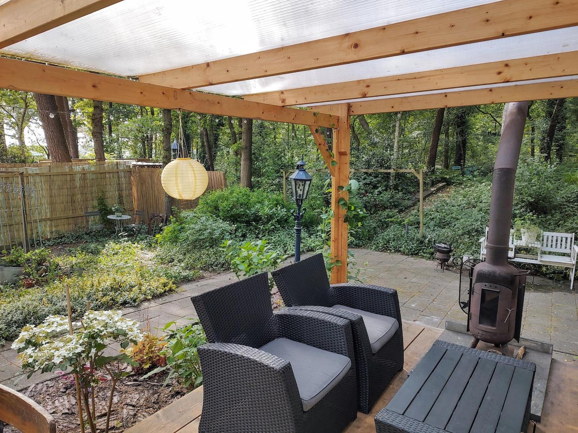 Chalet Met Veranda Aan Bosrand Vledder Экстерьер фото